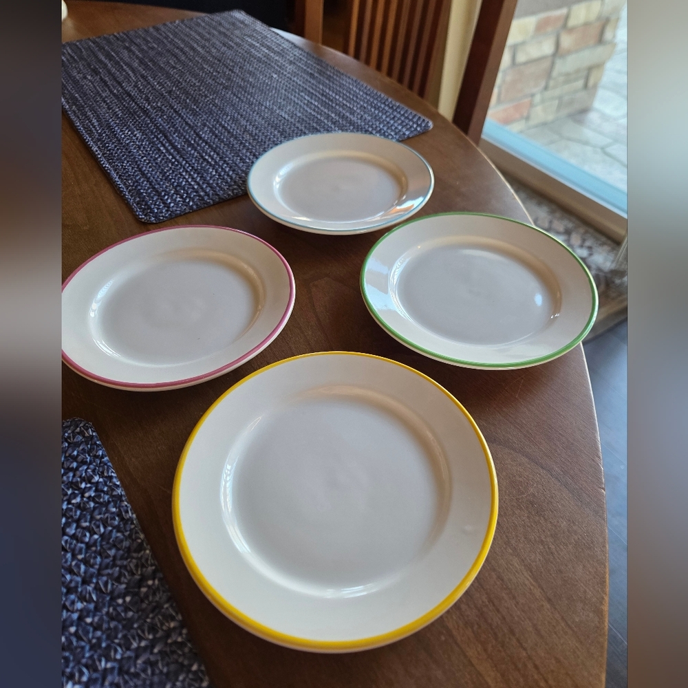 Set Of 4 Pastel Rimmed 6 Inch Dessert/Bread Plates